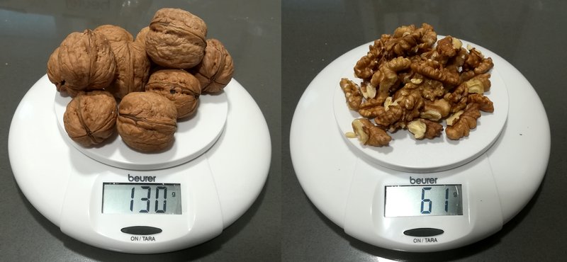 Peso en báscula de nueces con y sin cáscara