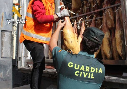 Decomiso de jamones por la Guardia Civil