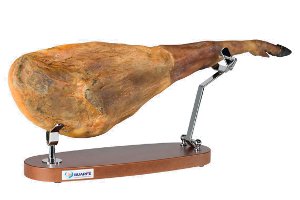 Jamón colocado en el soporte jamonero