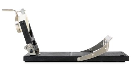 Jamonera Jamotec JP Luxe de lado, con estribo abierto