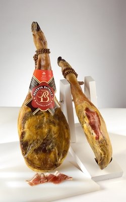 Paletilla duroc Reserva Batallé, entera y corte