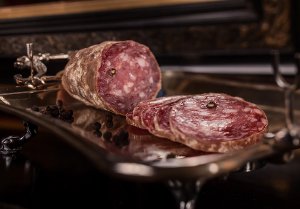 Legítimo salchichón de Vic